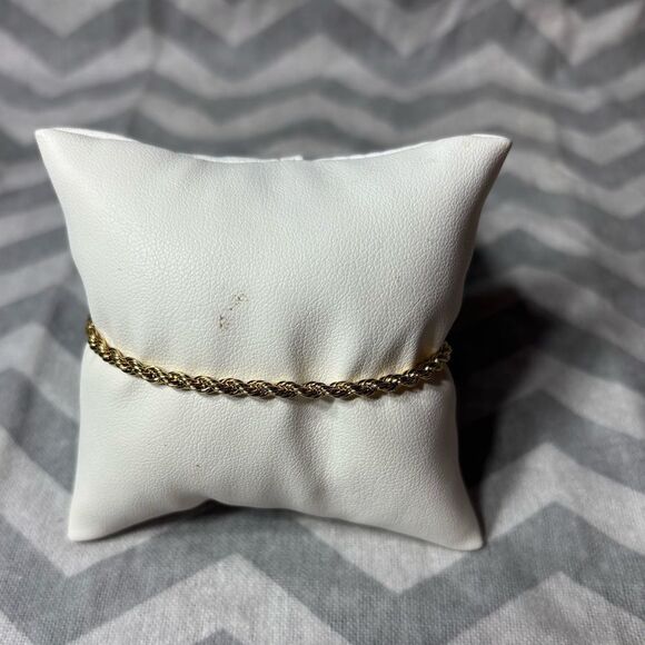 New! Gold Tone Dainty Bracelet Lobster Clasp & Extension - Picture 1 of 4